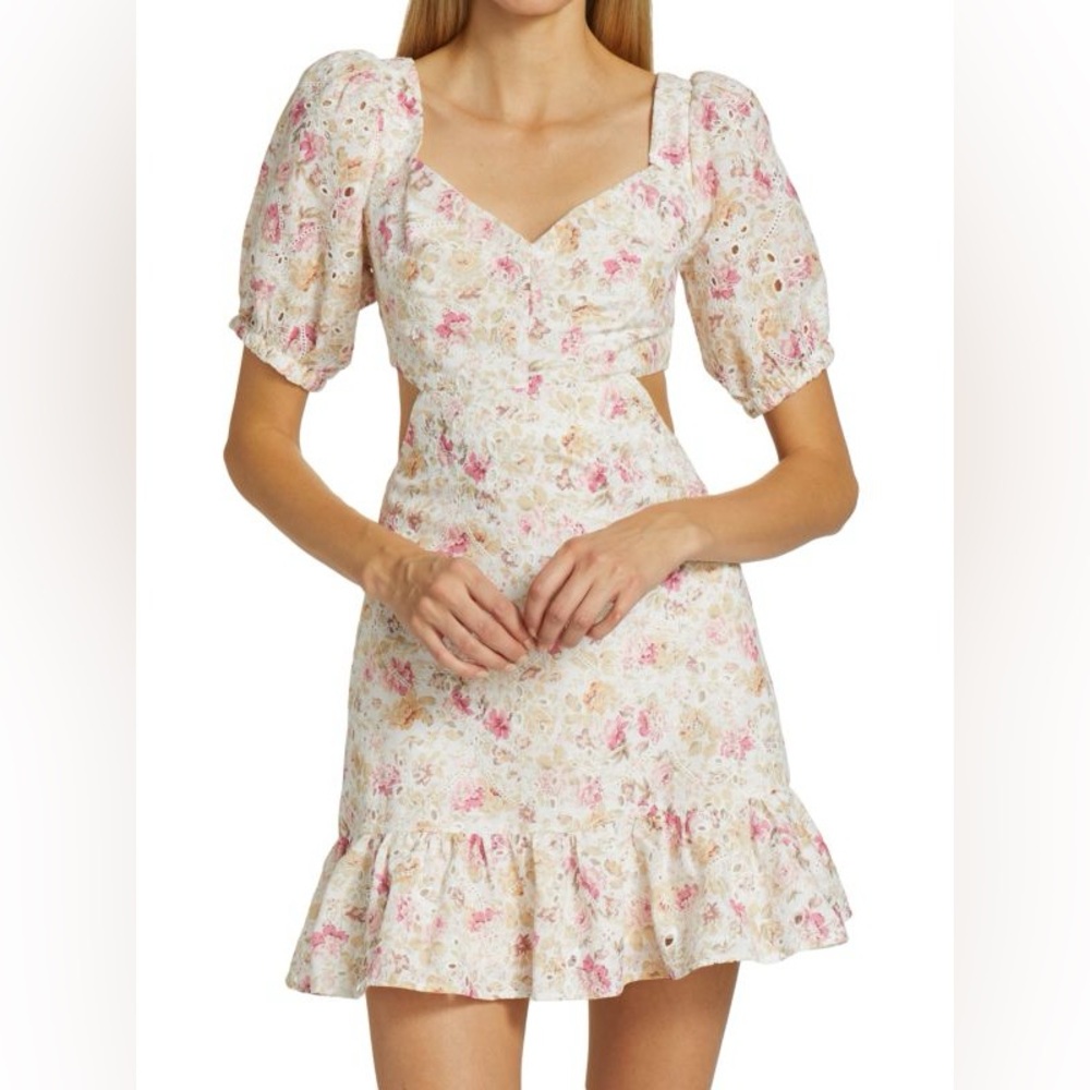 ASTR Floral Mini dress NWT